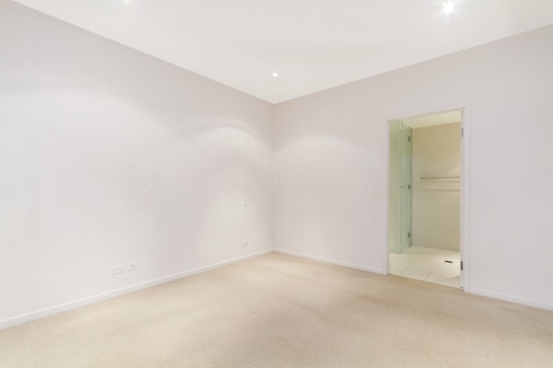 8/60 Marine Parade KINGSCLIFF 7