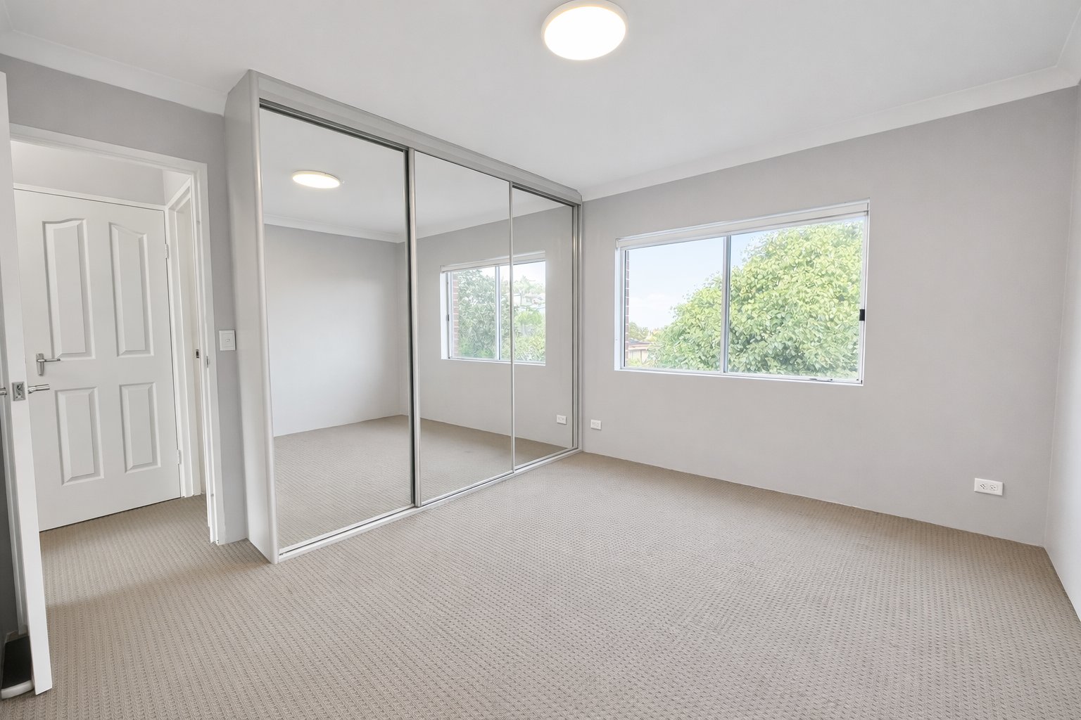 8/61-67 Varna Street CLOVELLY 6