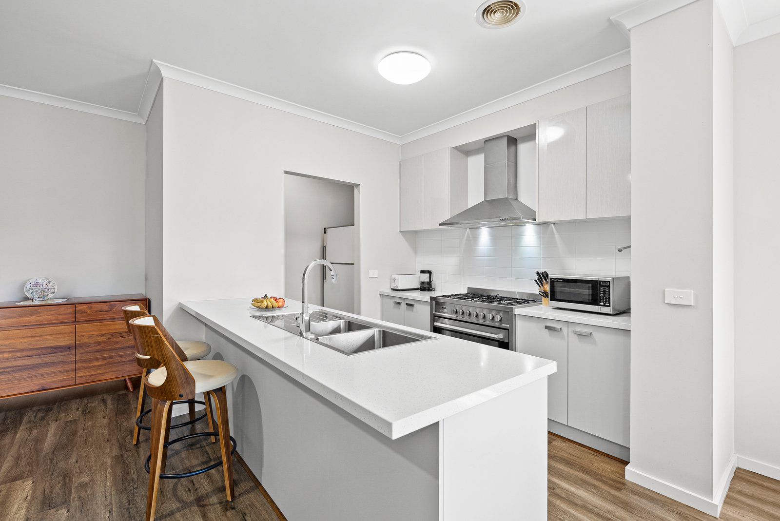 Gallery: 8/61 Centre Dandenong Road