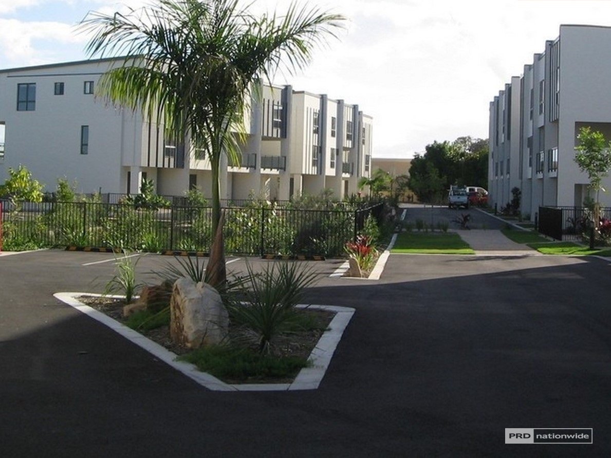 8/61 East Quay Drive BIGGERA WATERS 14