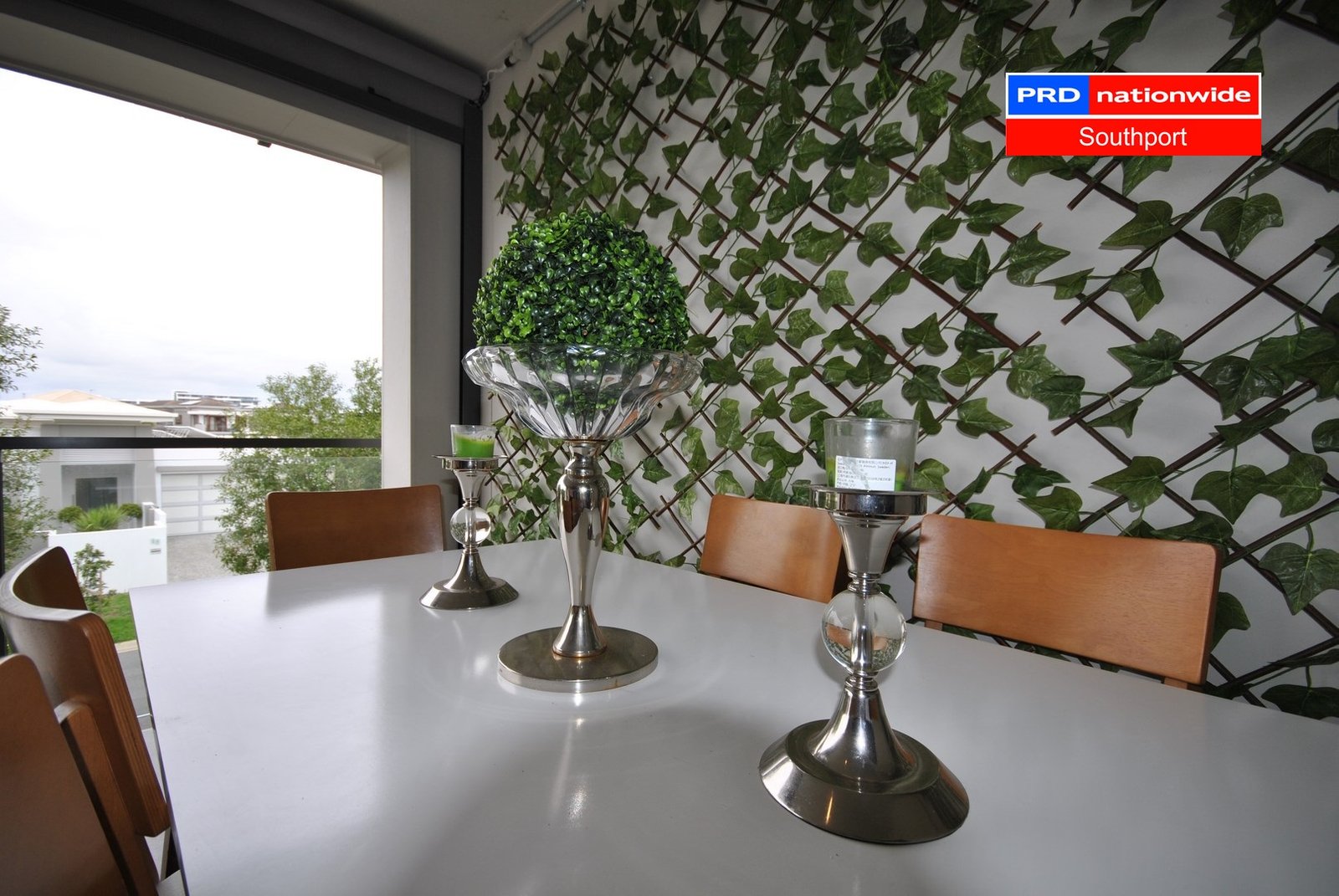 8/61 East Quay Drive BIGGERA WATERS 9