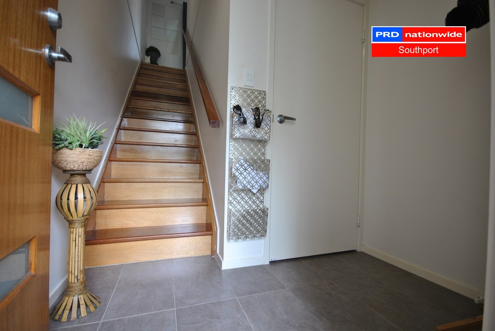 8/61 East Quay Drive BIGGERA WATERS 12