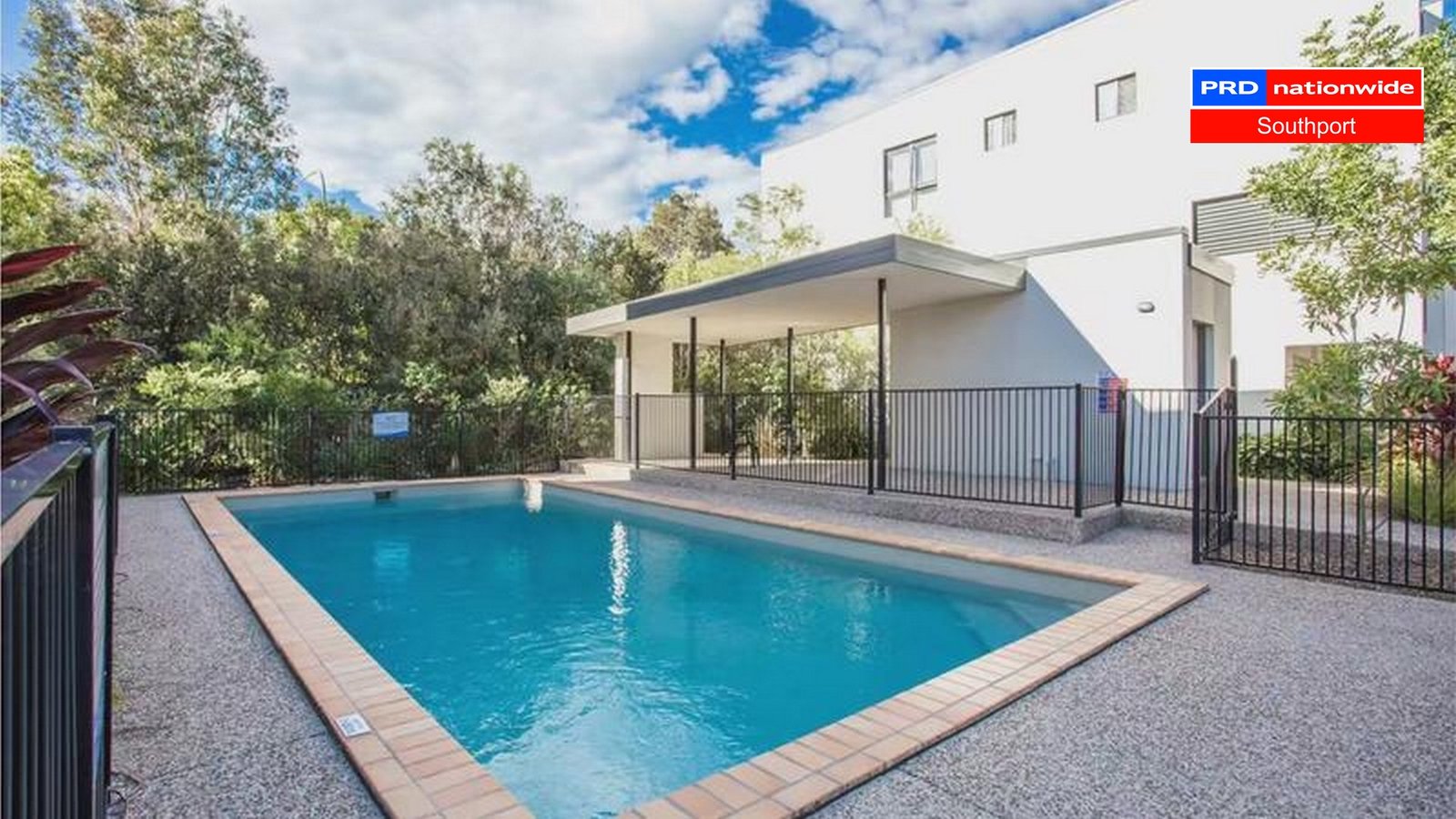 8/61 East Quay Drive BIGGERA WATERS 13