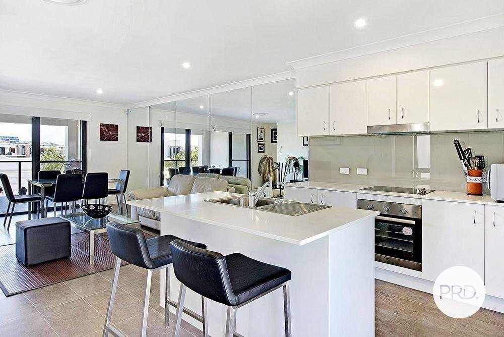 8/61 East Quay Drive BIGGERA WATERS 6