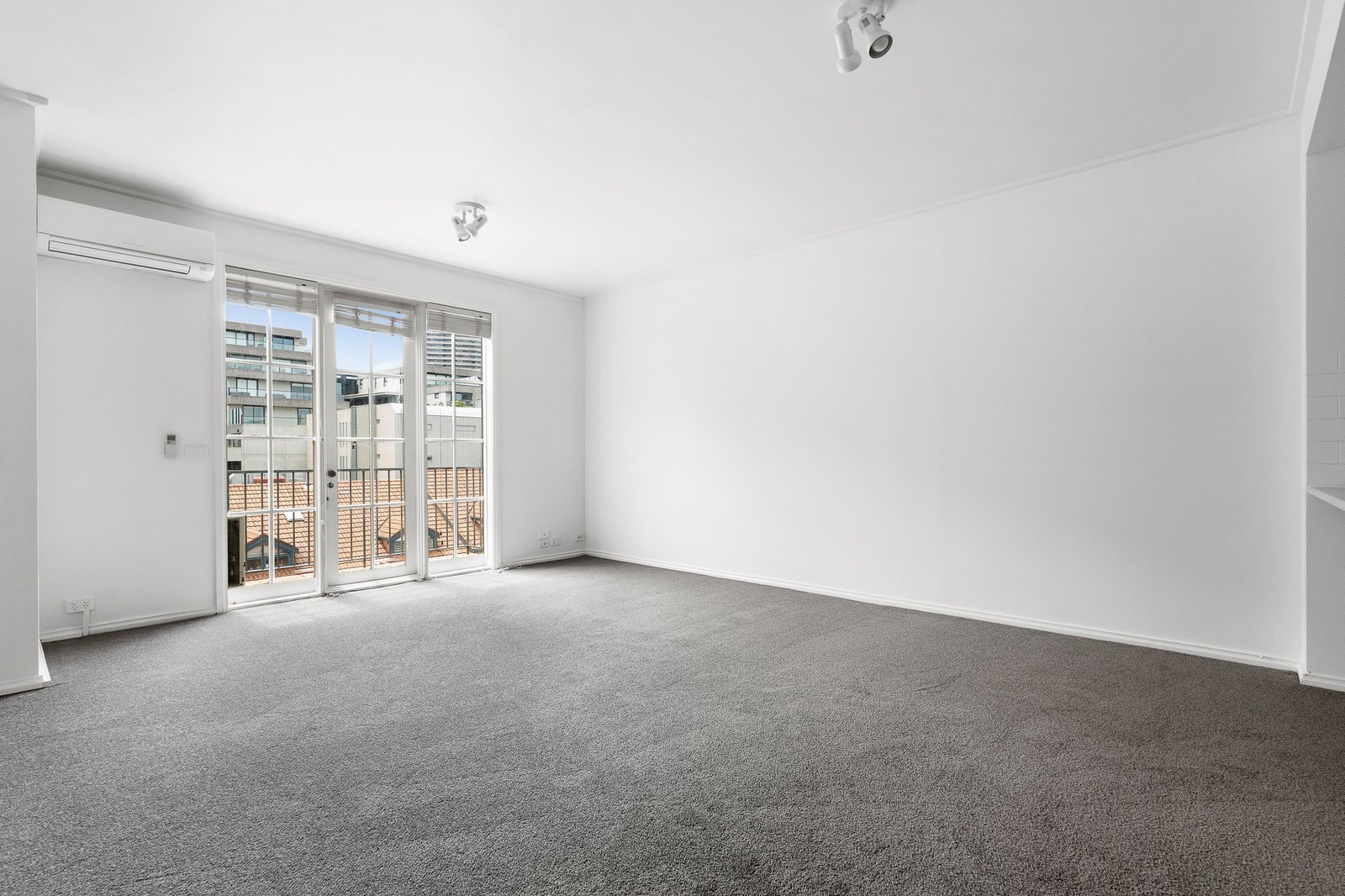 Gallery: 86/151 Fitzroy Street