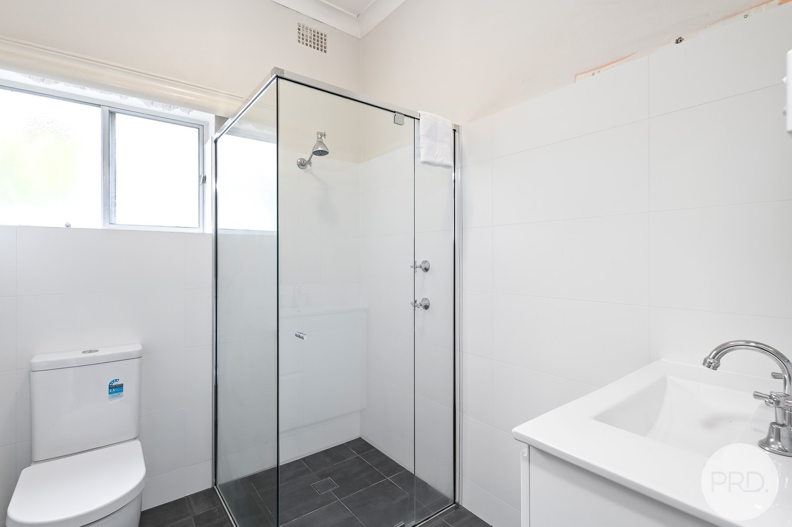 8/62 Magnus Street NELSON BAY 11