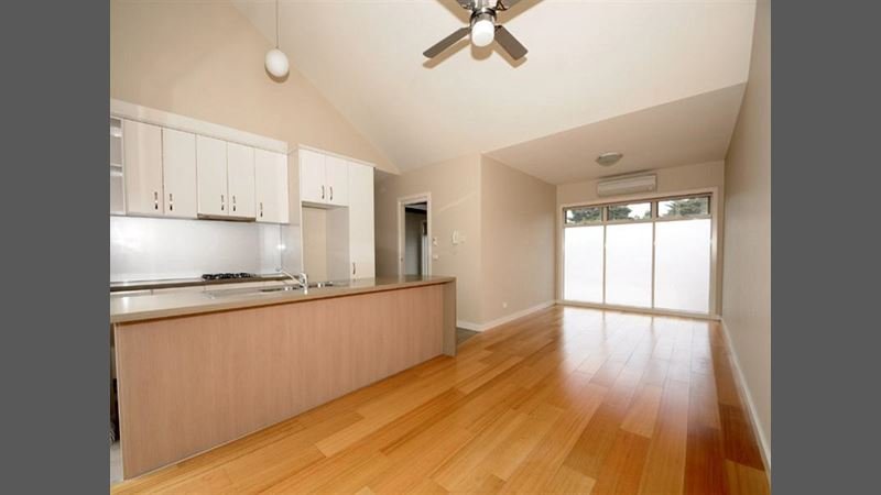 Gallery: 8/62 Sycamore Street