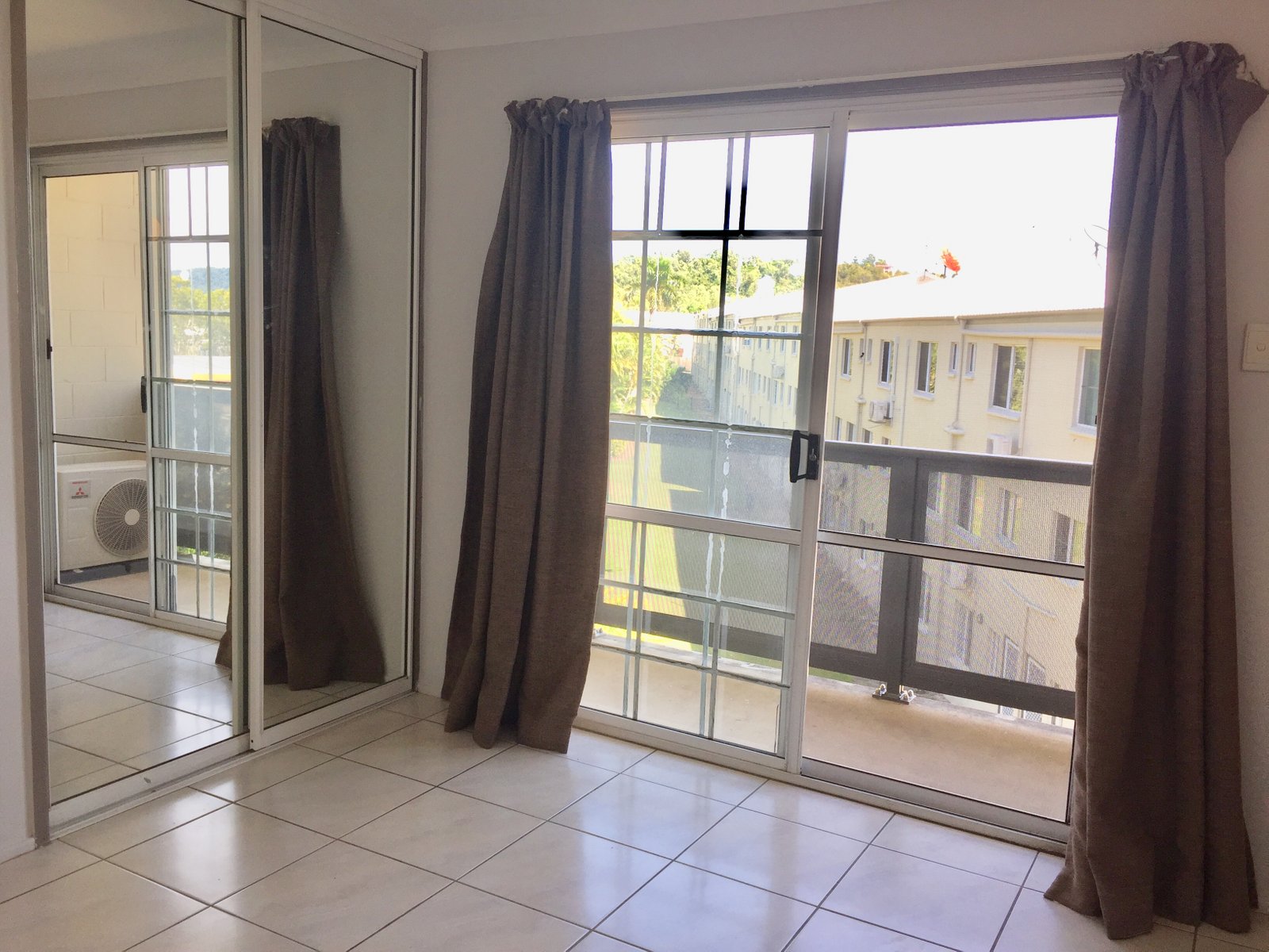 86/3 Eshelby Drive CANNONVALE 2