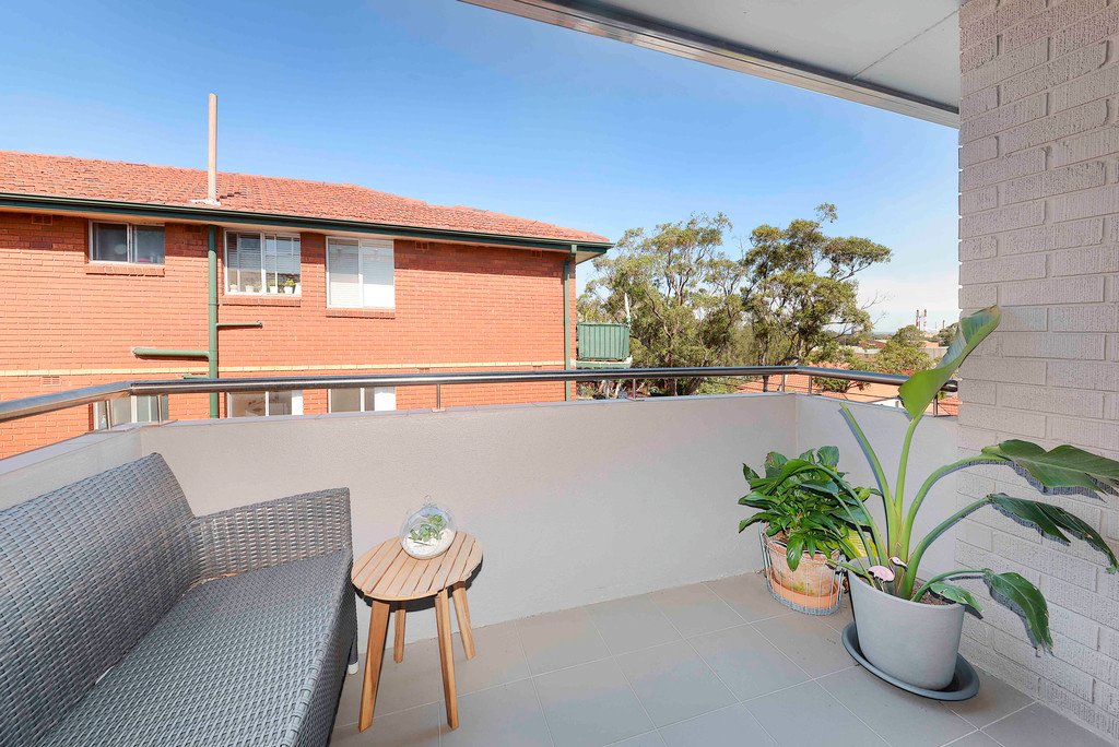 8/64 Rhodes Street HILLSDALE 4