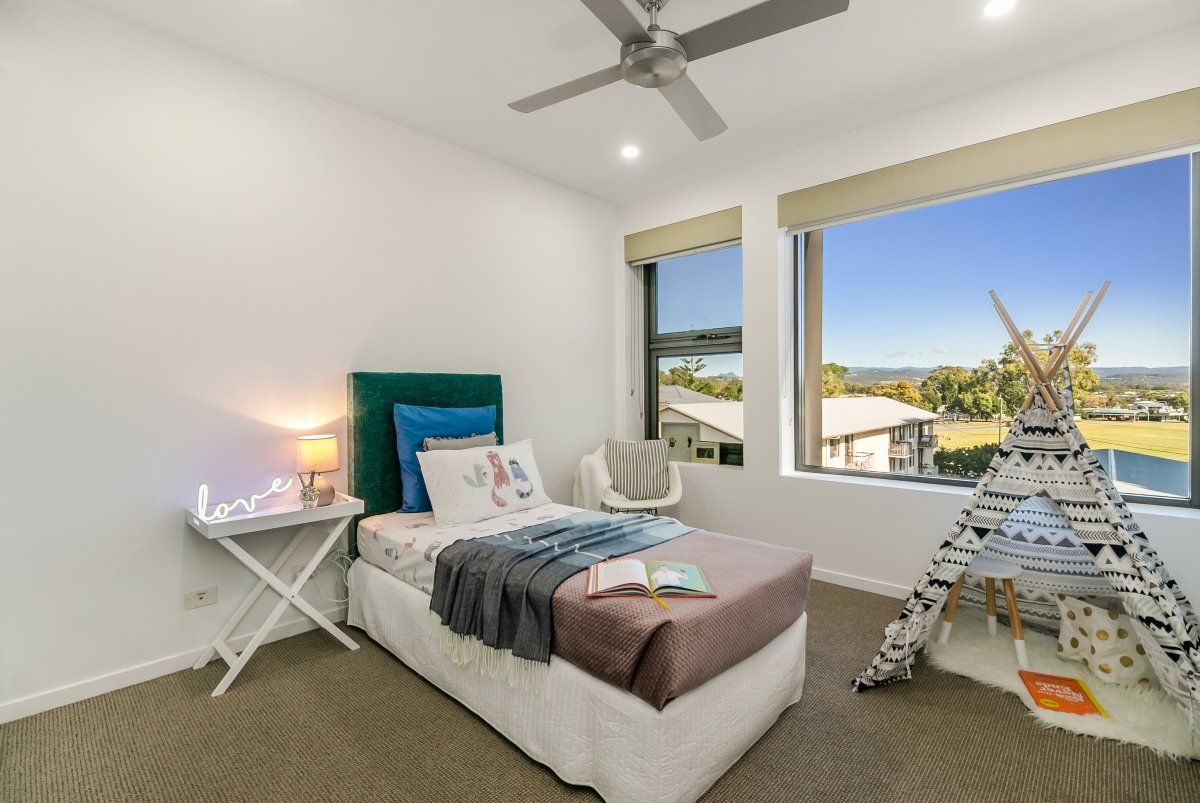 8/64 The Esplanade BURLEIGH HEADS 10