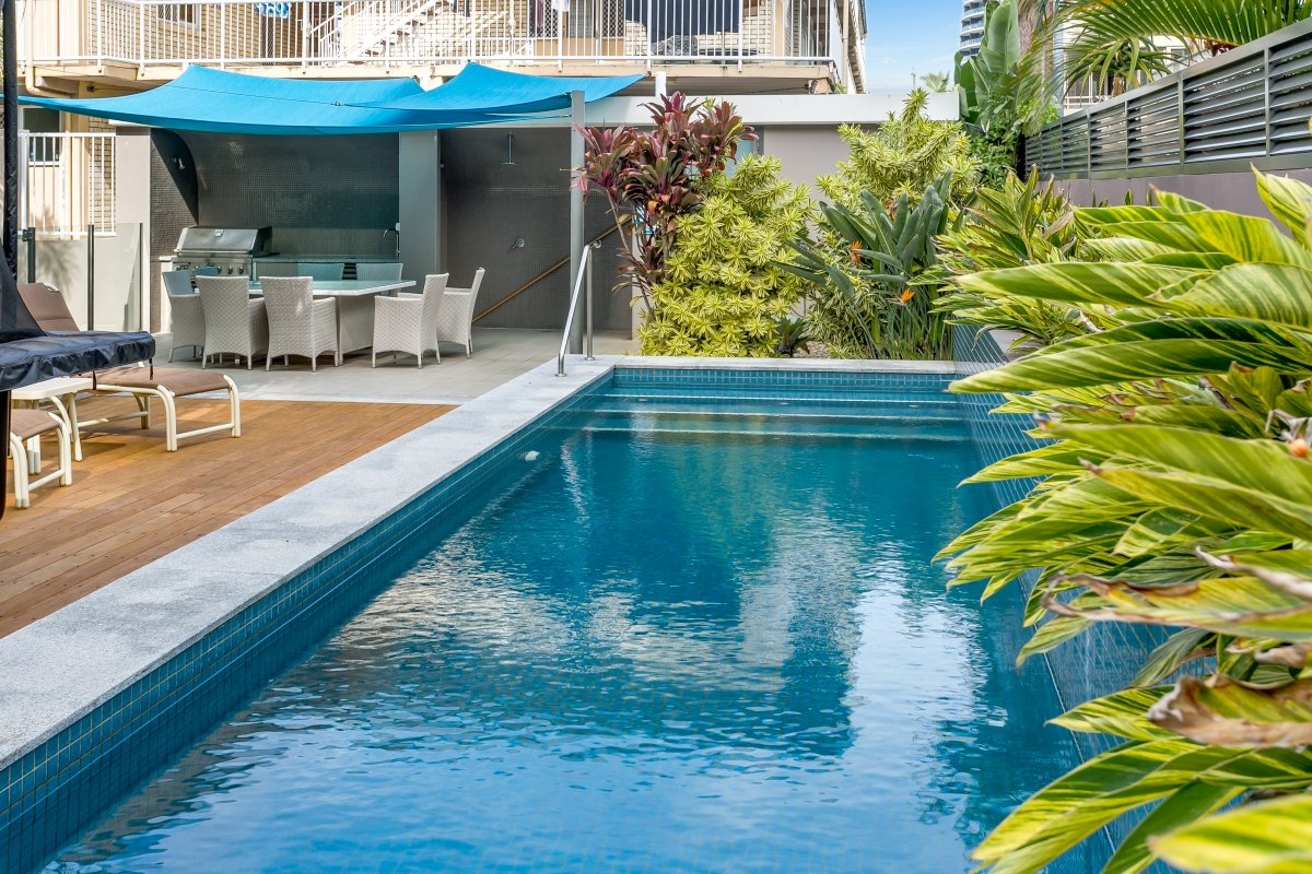 8/64 The Esplanade BURLEIGH HEADS 20