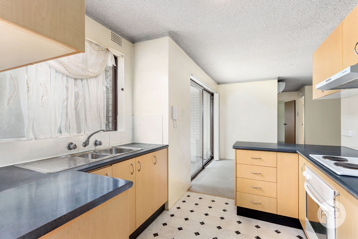 8/65 Station Street MORTDALE 2