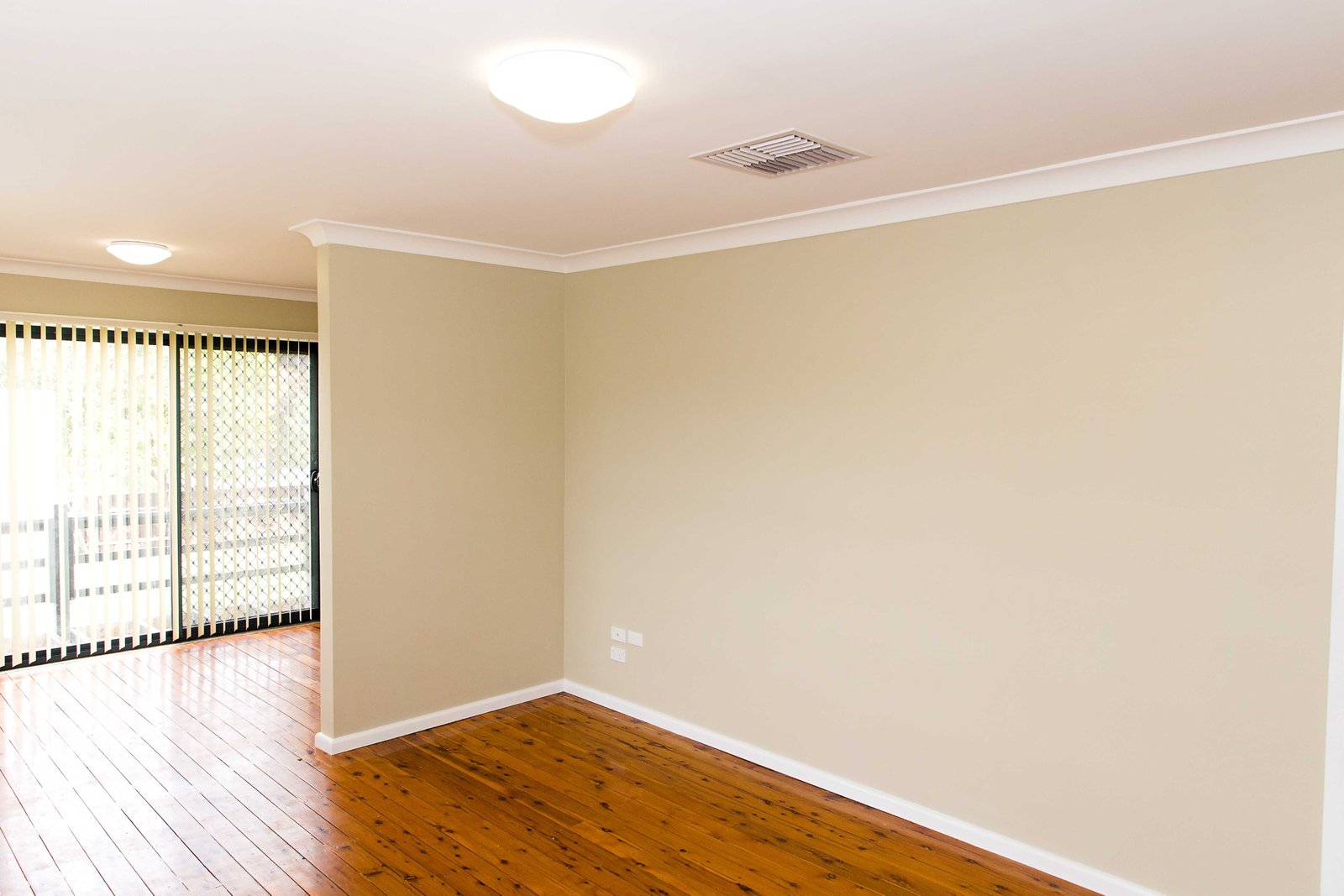 868 Tenbrink Street ALBURY 3