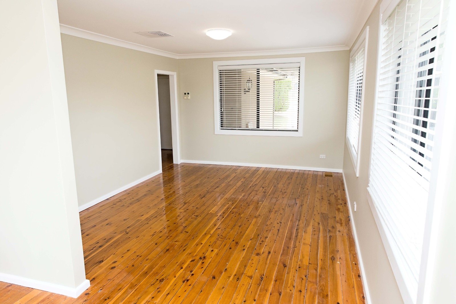 868 Tenbrink Street ALBURY 4