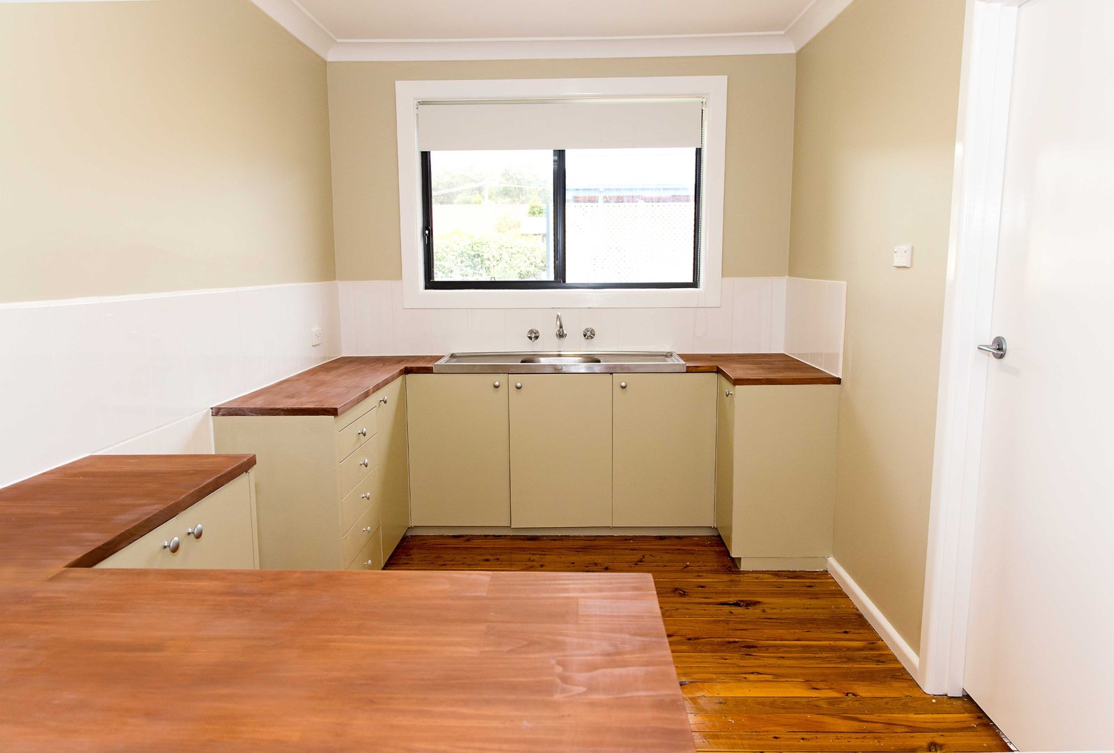 868 Tenbrink Street ALBURY 6