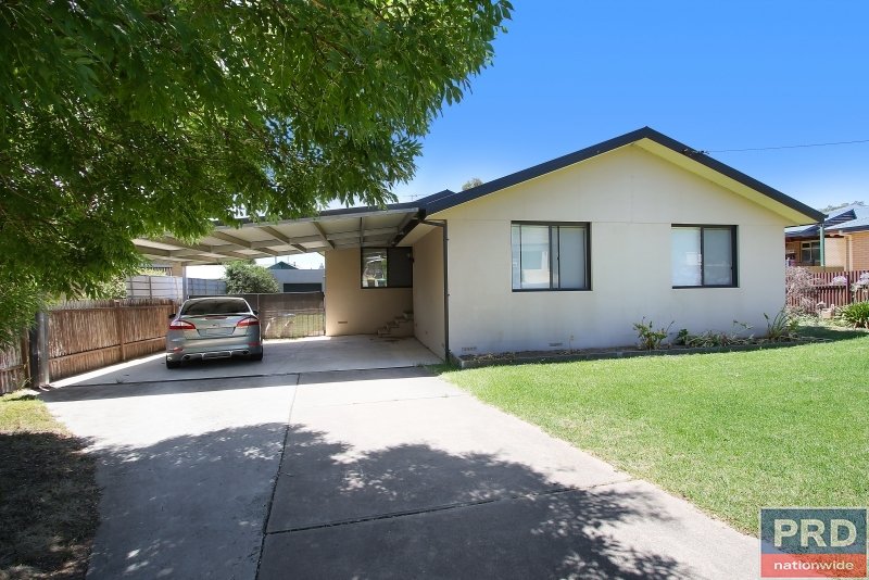 868 Tenbrink Street ALBURY 1