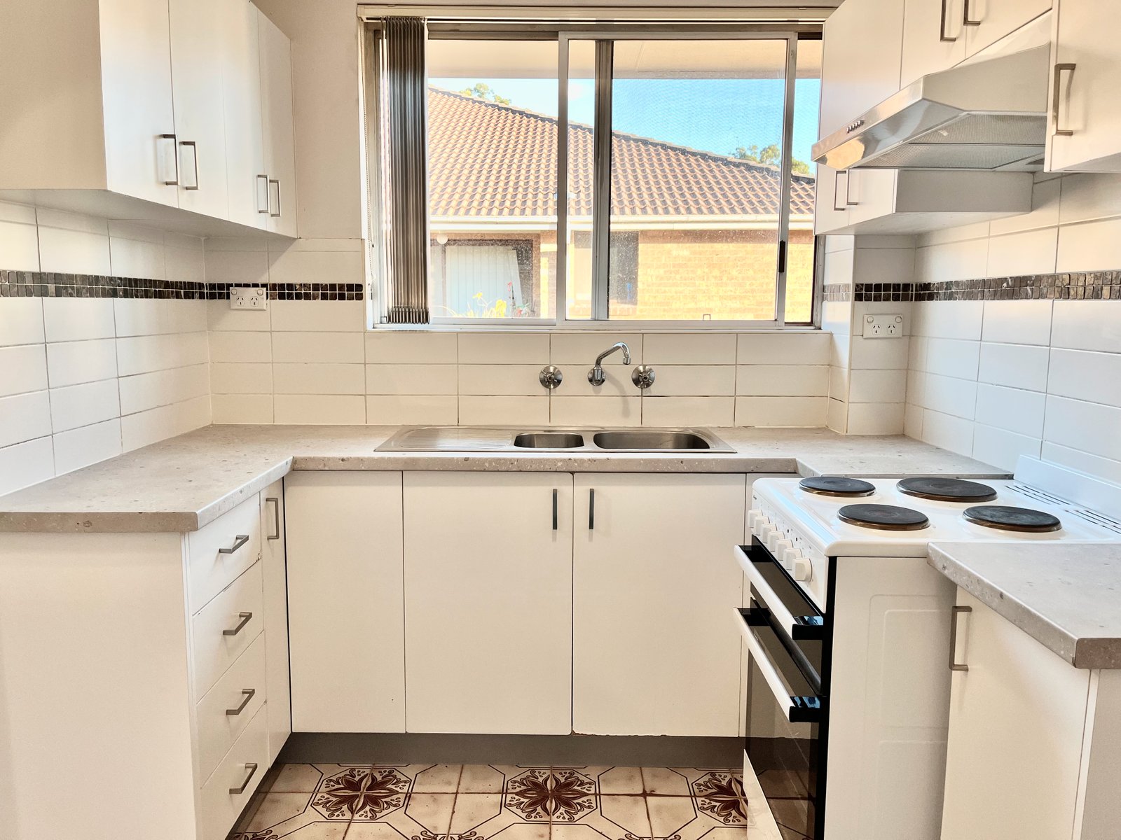 8/69 Goulburn Street LIVERPOOL 5