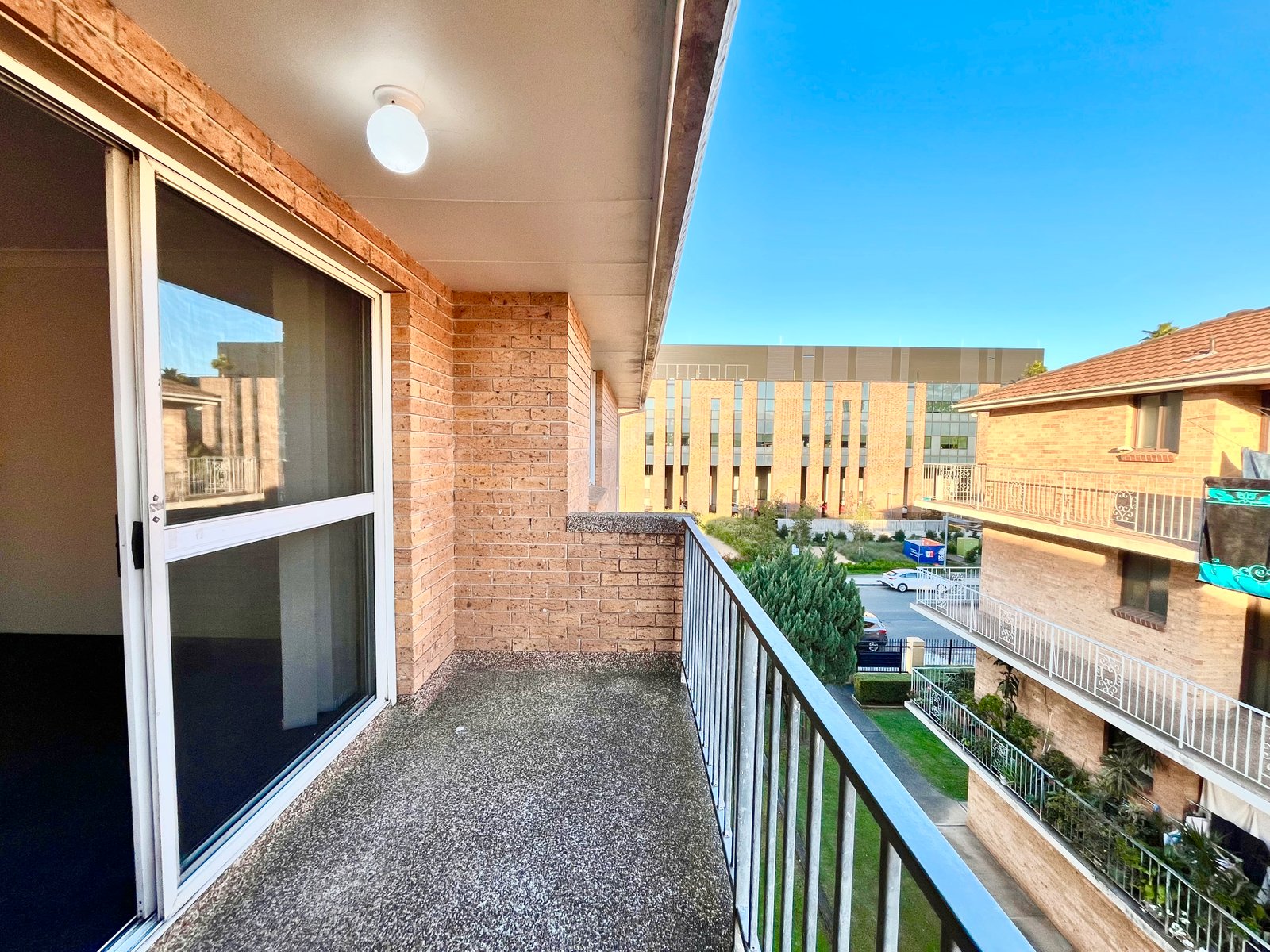 8/69 Goulburn Street LIVERPOOL 12
