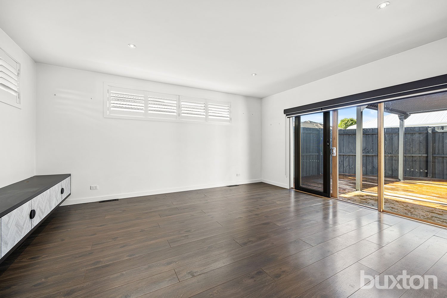 Gallery: 86A Brooks Street
