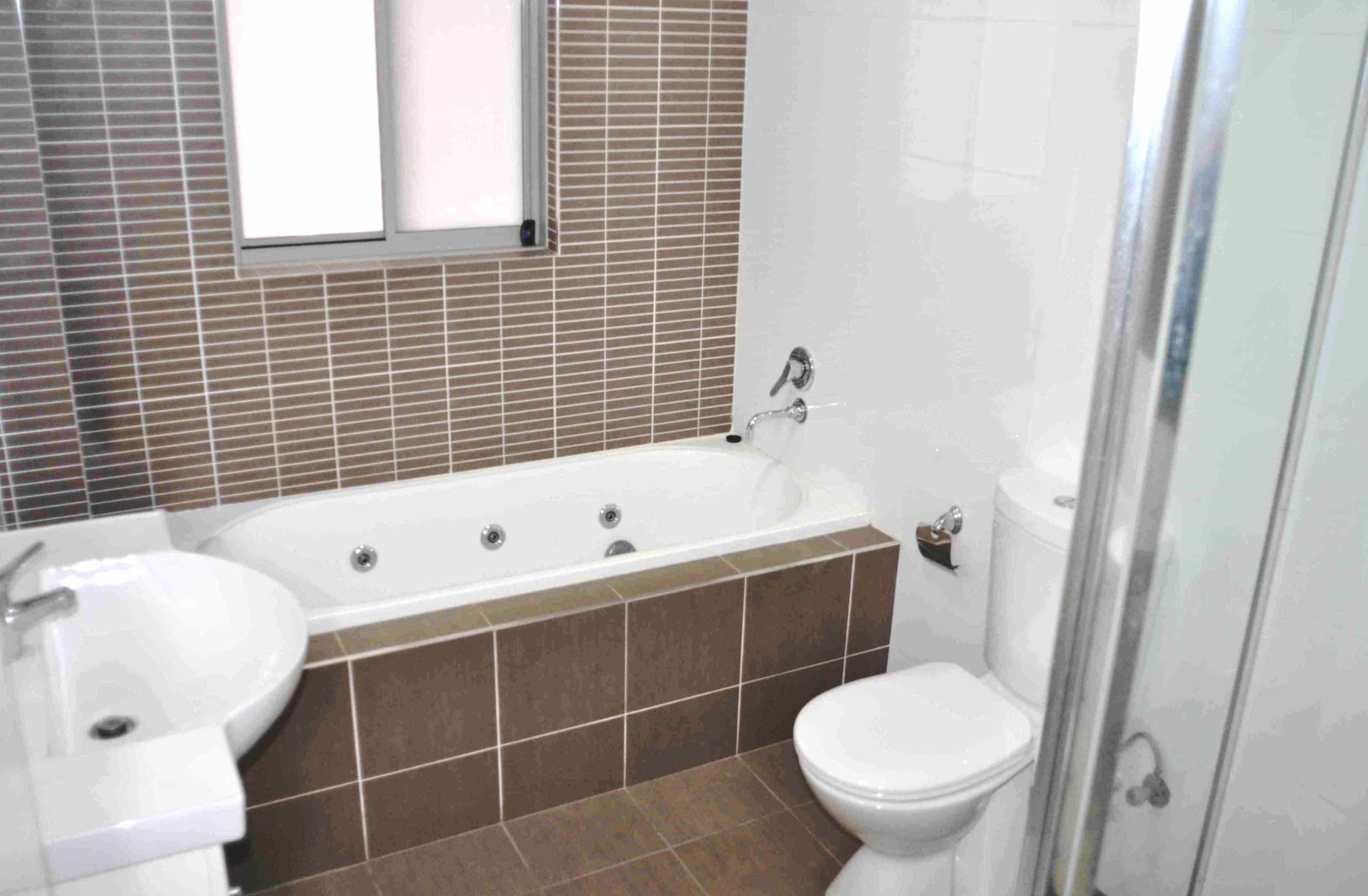 86a Dreadnought St  ROSELANDS 4