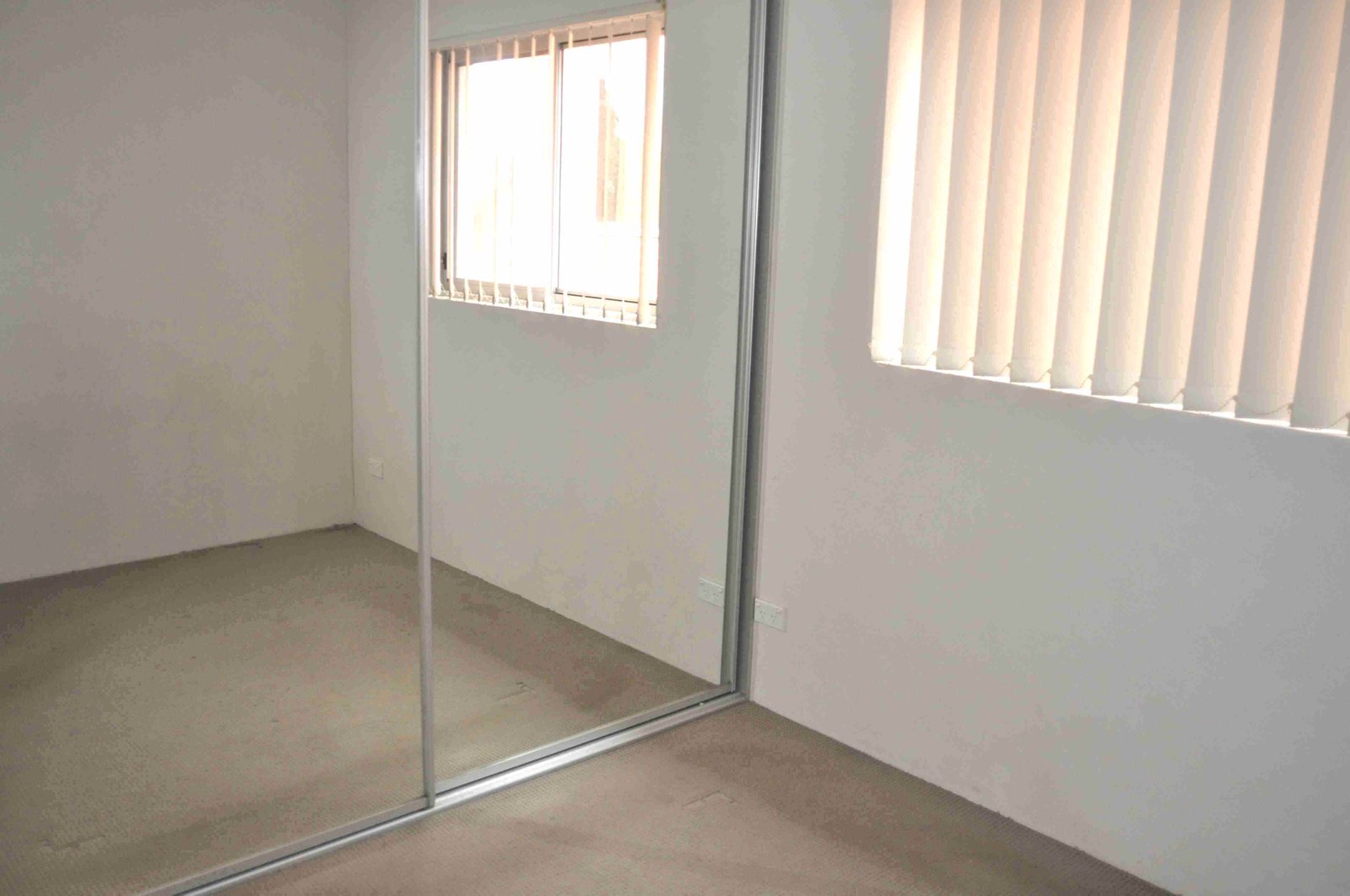 86a Dreadnought St  ROSELANDS 7