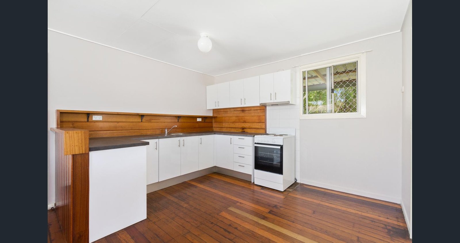 86A Sheehan Avenue HOPE ISLAND 5