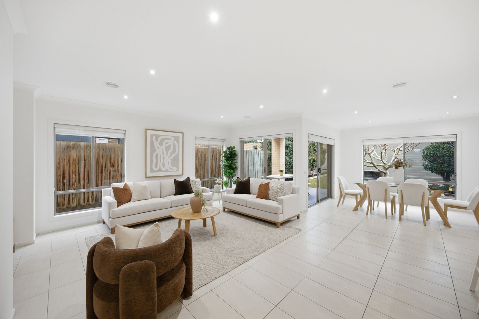Gallery: 86B Catherine Avenue