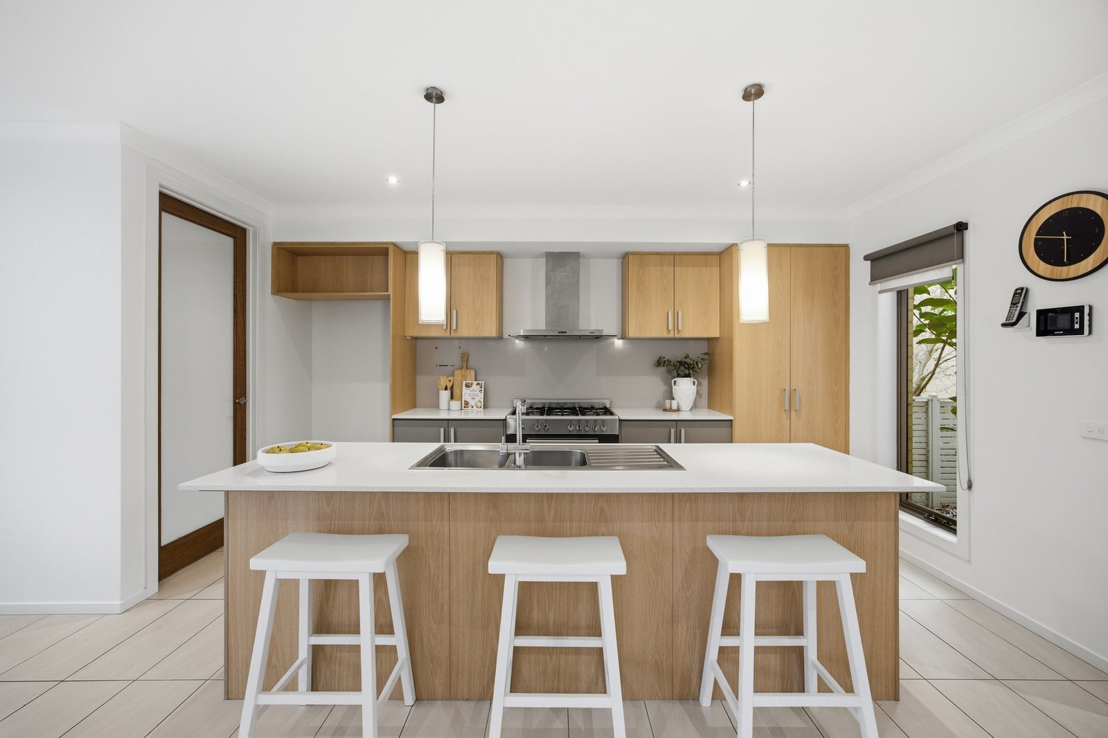 Gallery: 86B Catherine Avenue