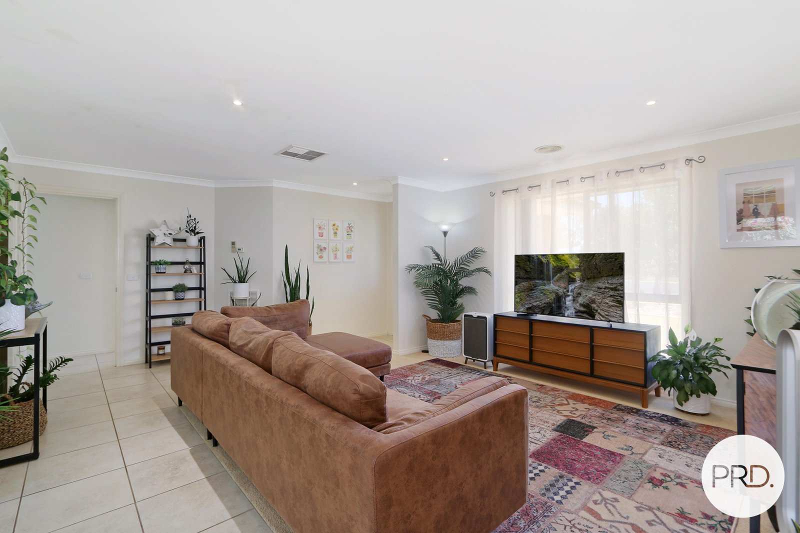 87 Adams Street JINDERA 7