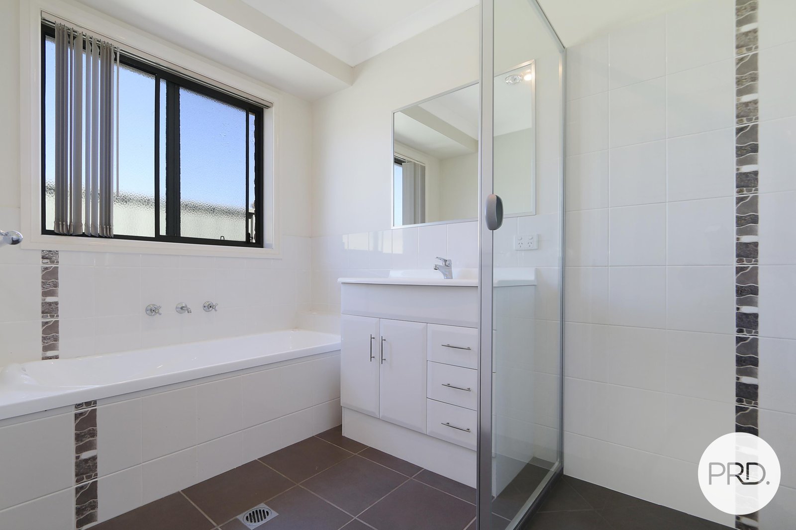 87 Adams Street JINDERA 13