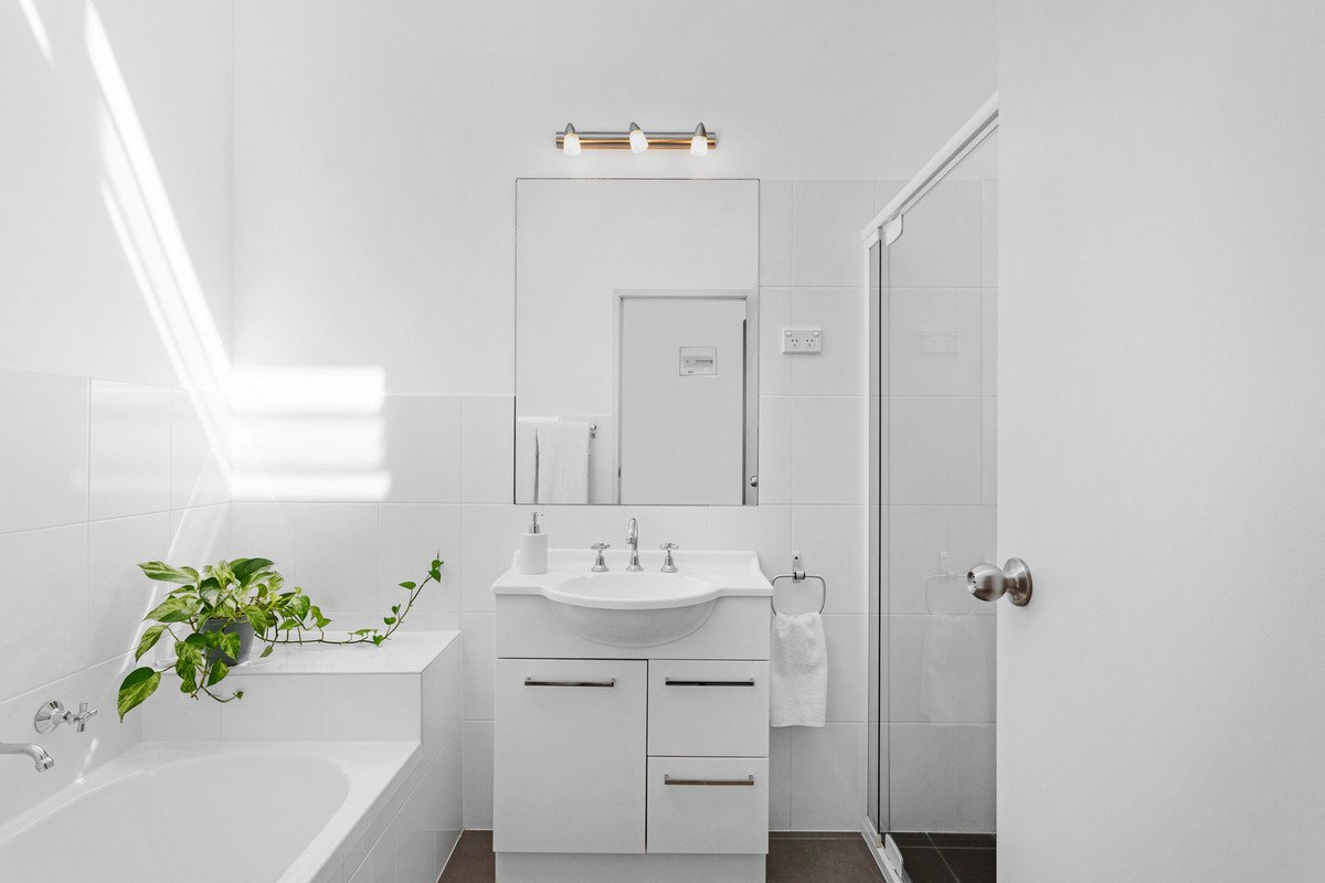 8/7 Aquila Court Mermaid Waters 6