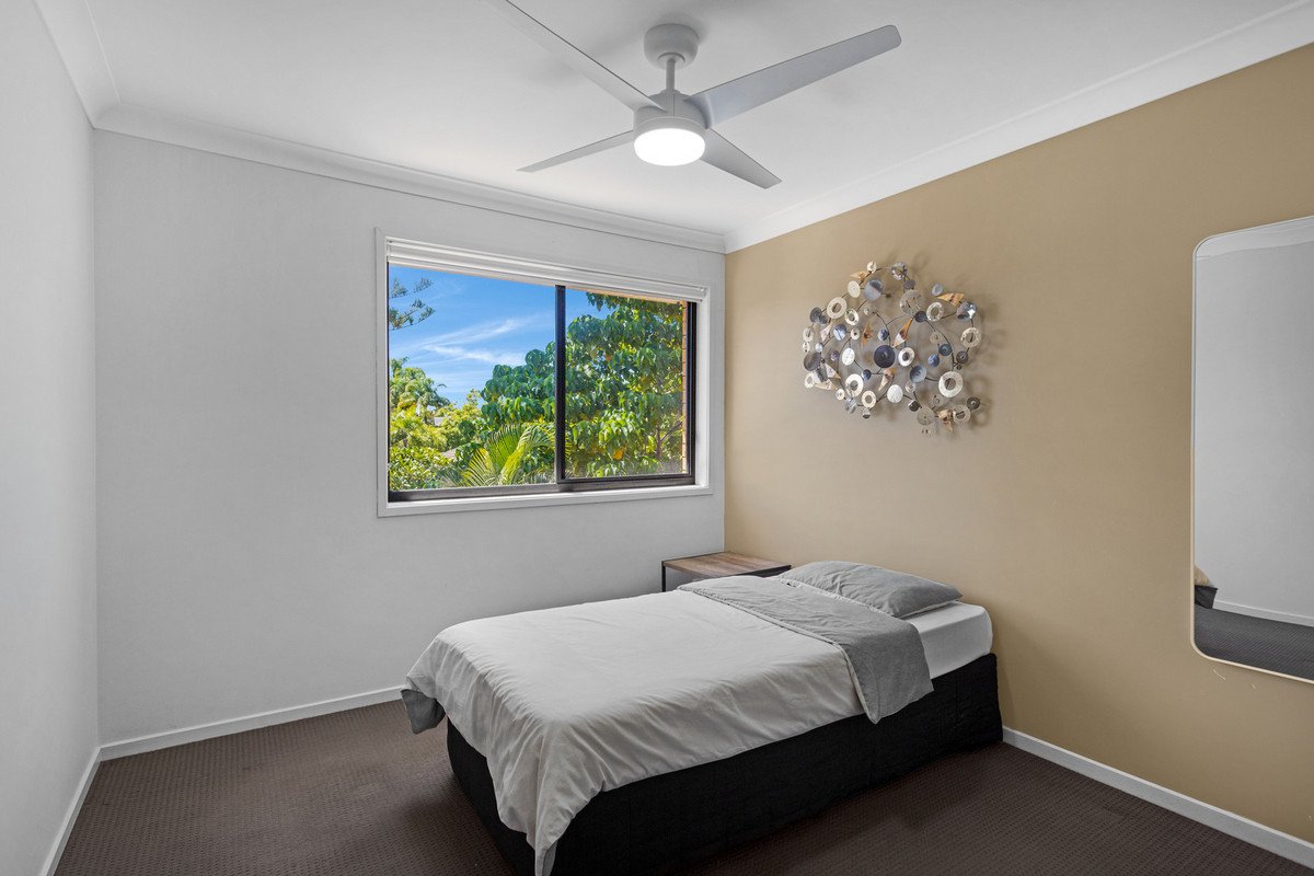 8/7 Aquila Court Mermaid Waters 9