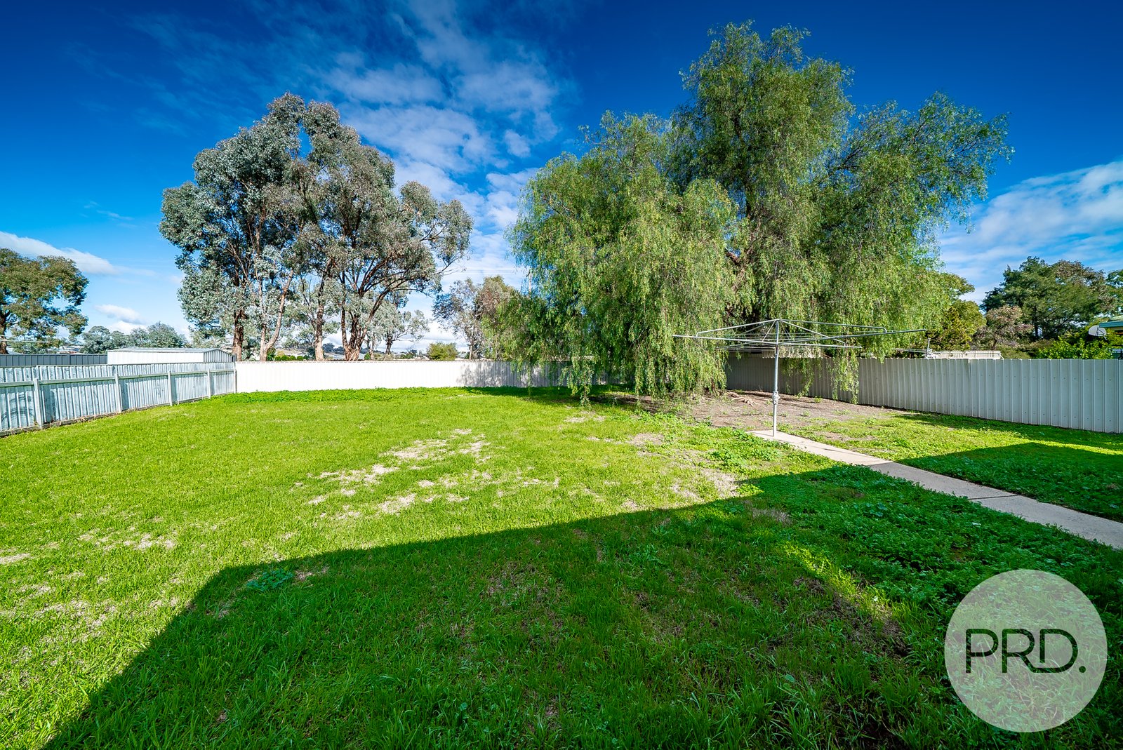 87 Balleroo Crescent GLENFIELD PARK 11