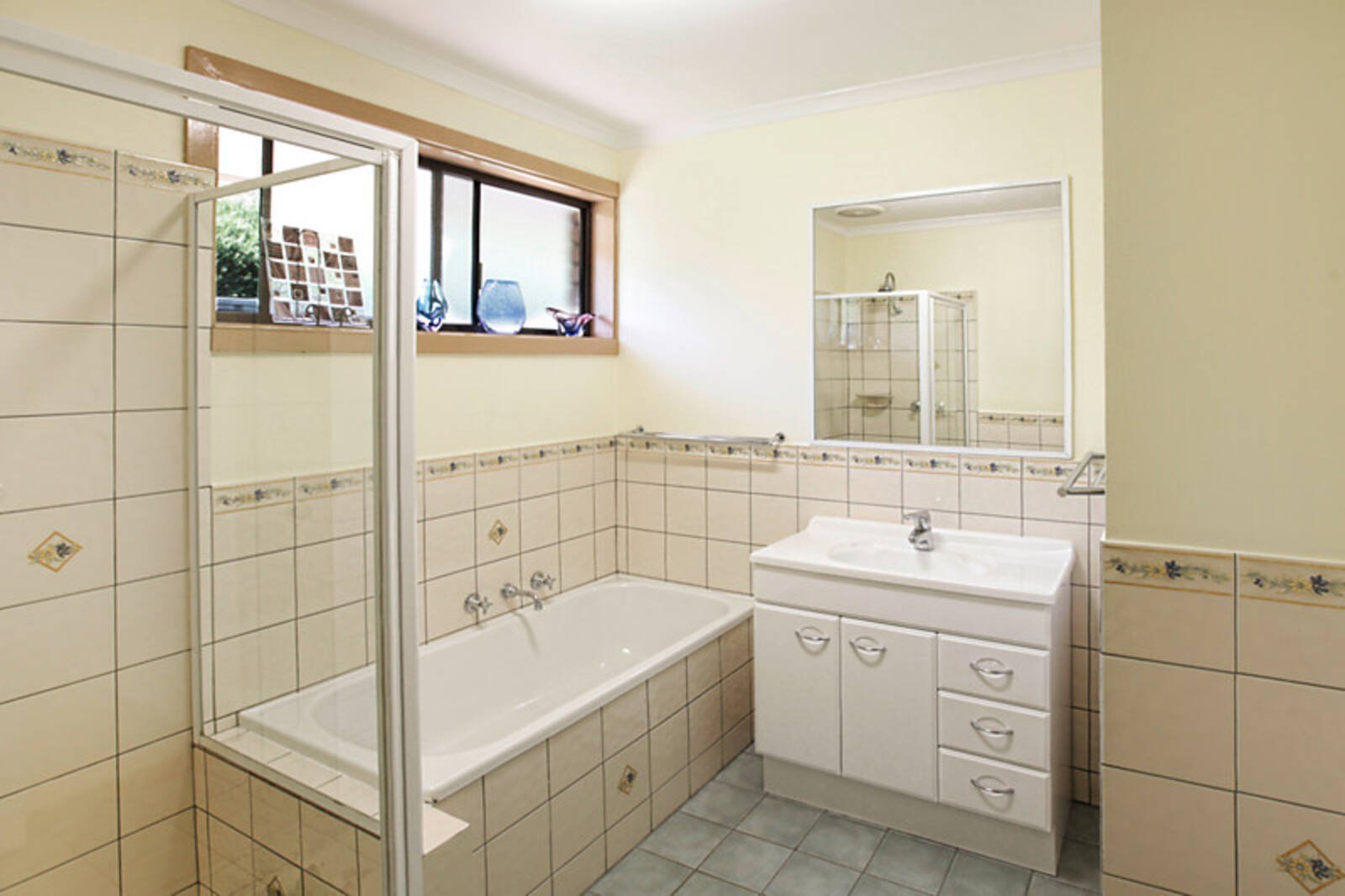 Real Estate and Property in 87 Beauchamp Street, Kyneton, VIC