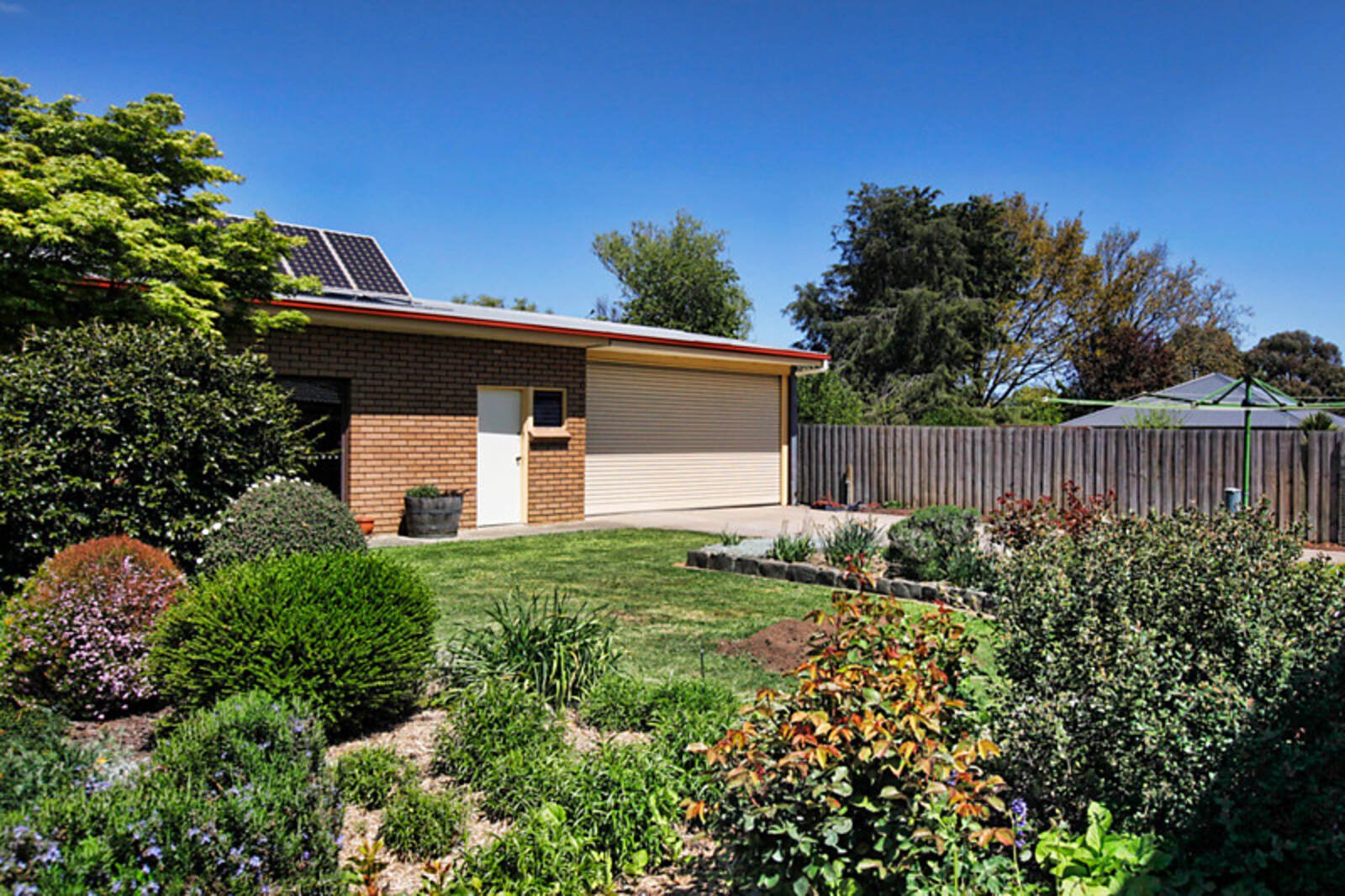 Real Estate and Property in 87 Beauchamp Street, Kyneton, VIC