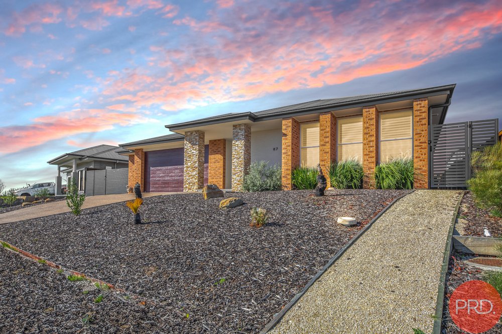 87 Billabong Parade CHISHOLM 2