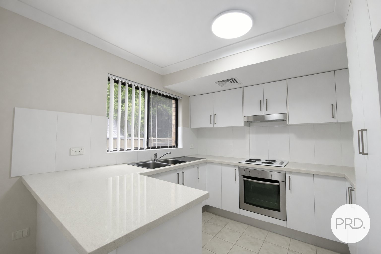 8/7 Boundary Road LIVERPOOL 4