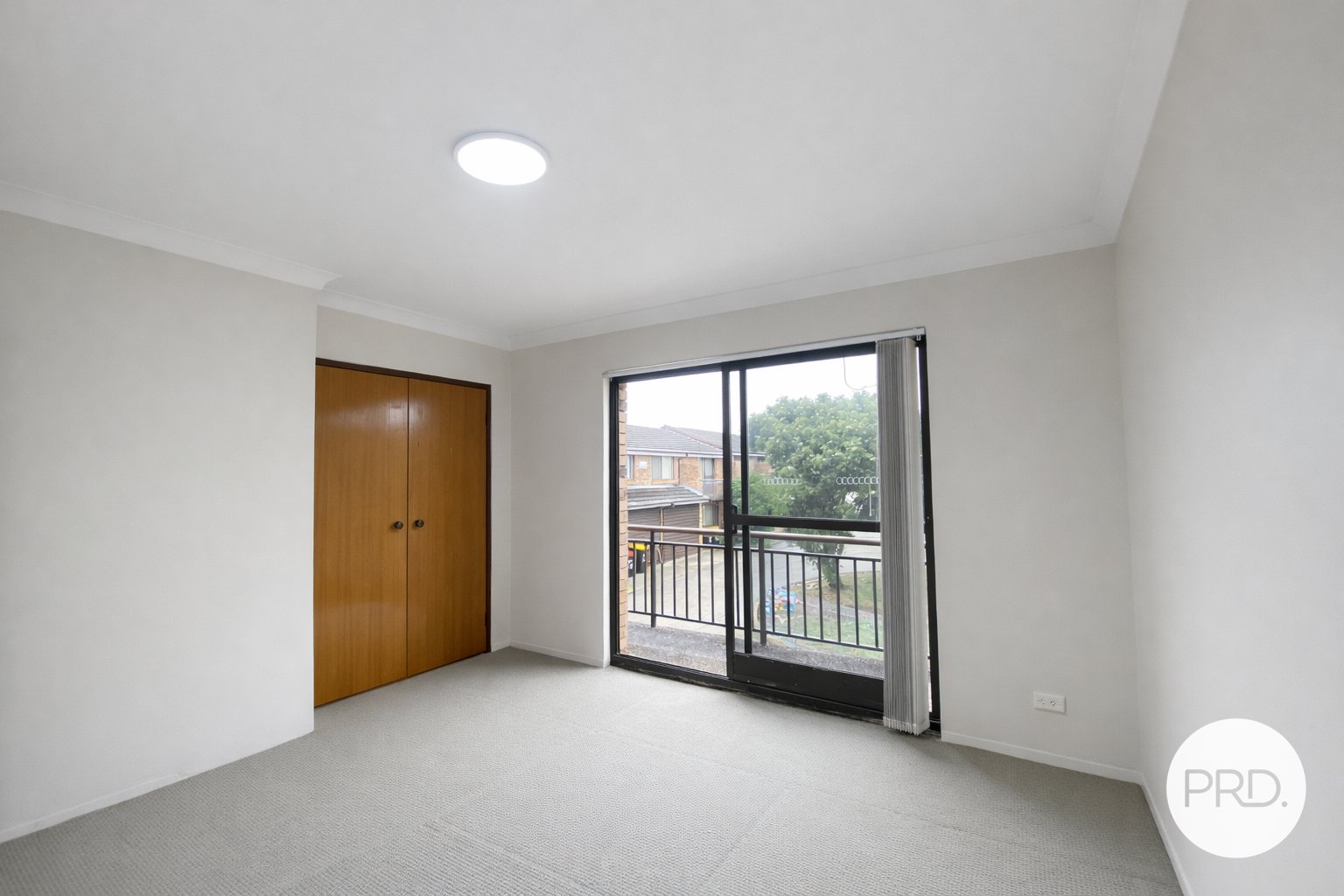 8/7 Boundary Road LIVERPOOL 5