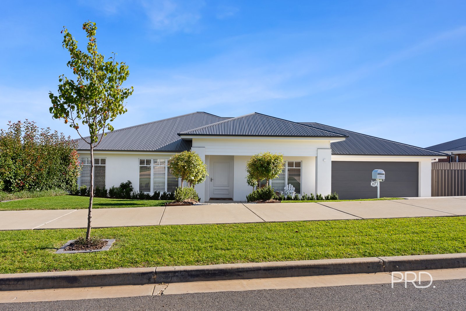 87 Bradman Drive BOOROOMA 1