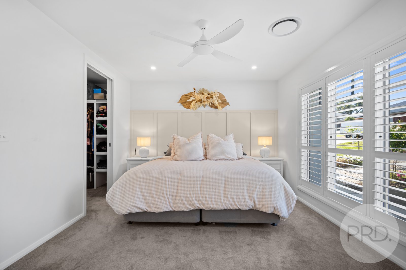 87 Bradman Drive BOOROOMA 11