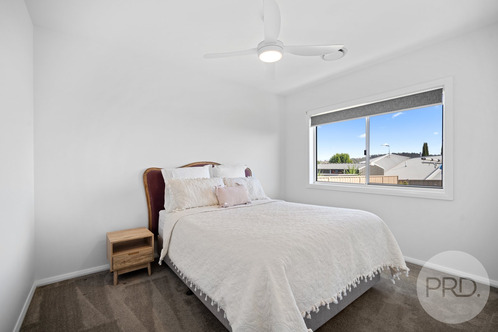 87 Bradman Drive BOOROOMA 15