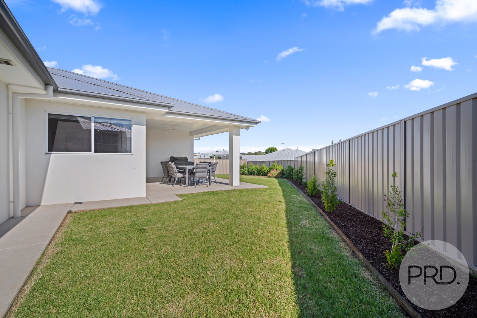 87 Bradman Drive BOOROOMA 23