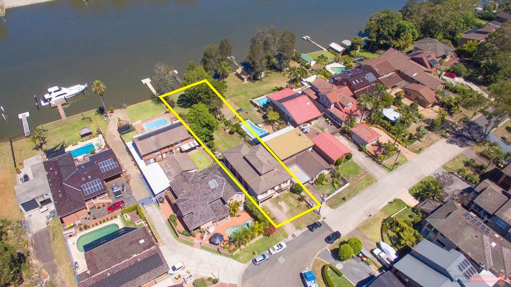 87 Burbank Avenue PICNIC POINT 2