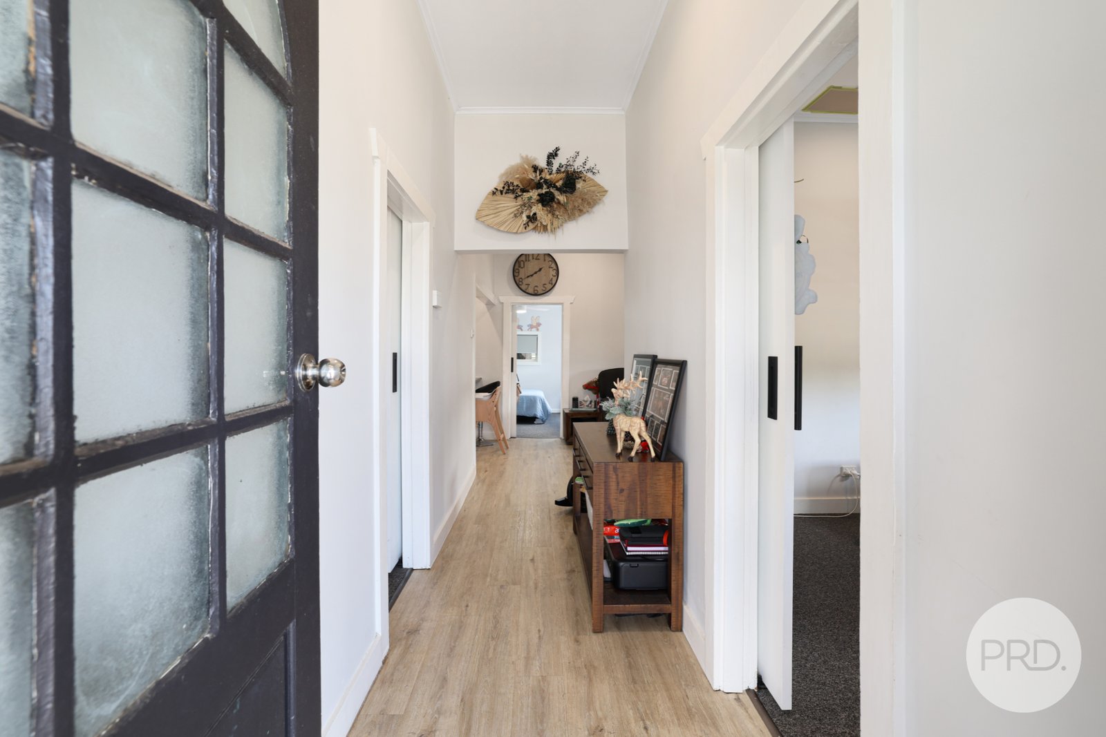 87 Court Street MANILLA 6