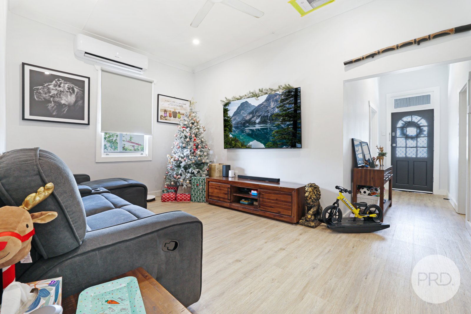 87 Court Street MANILLA 12