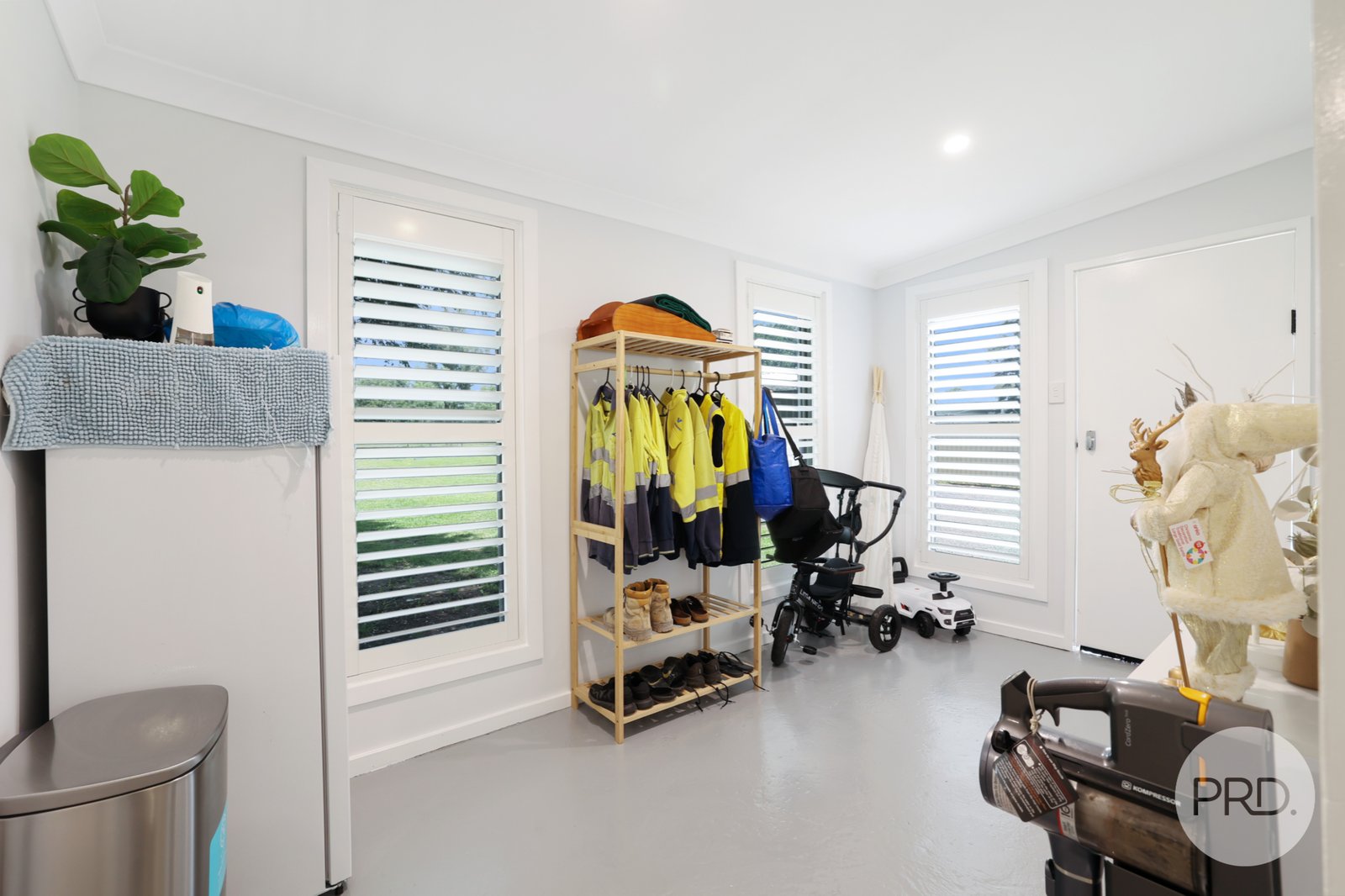 87 Court Street MANILLA 18