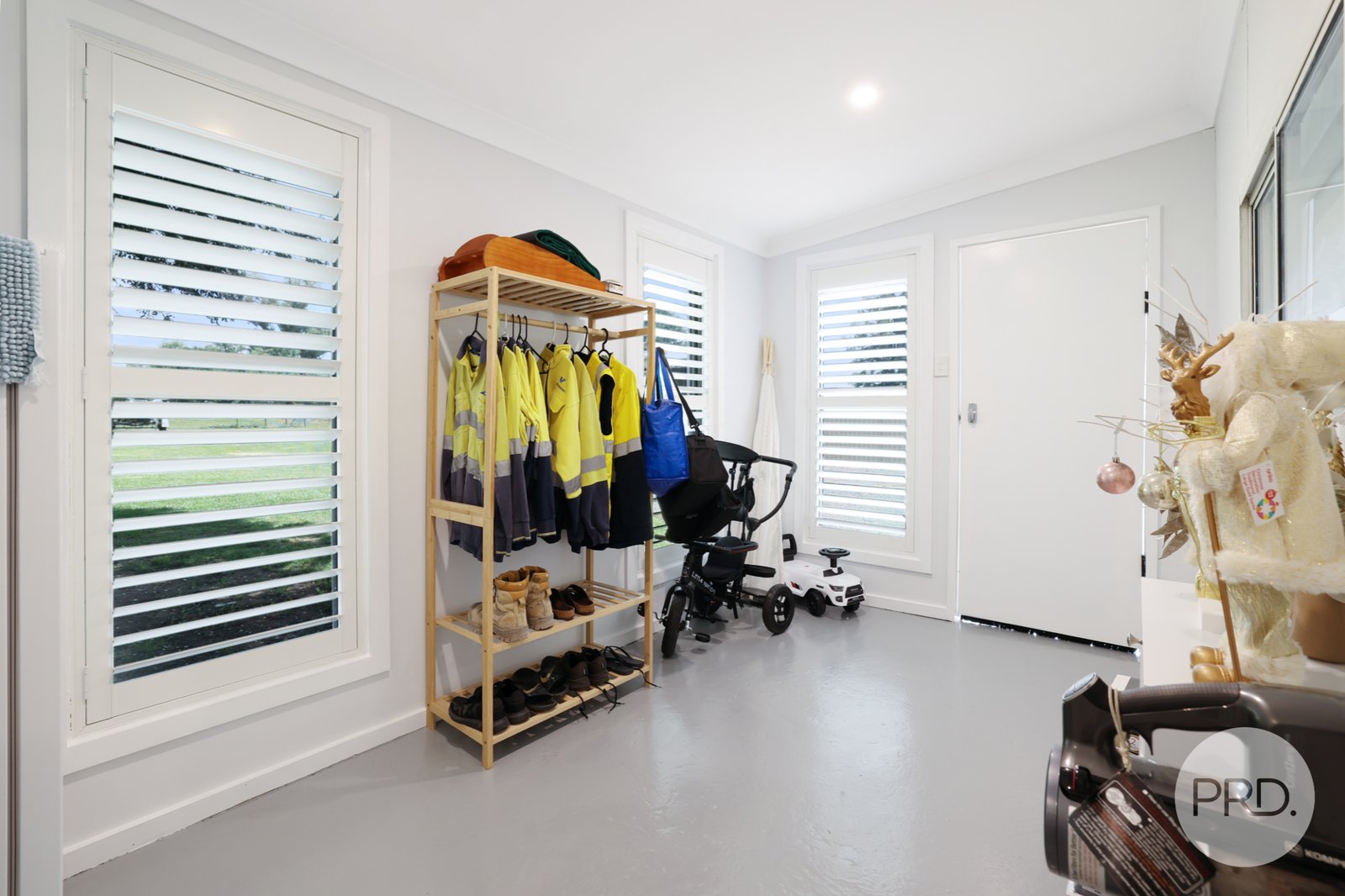 87 Court Street MANILLA 19