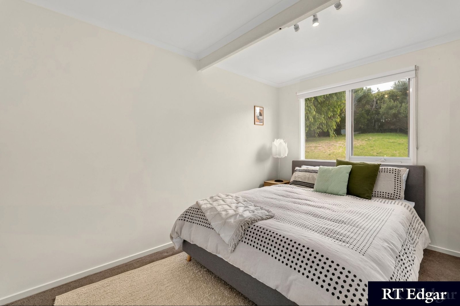 Real Estate and Property in 87 Creedmore Drive, Rye, VIC