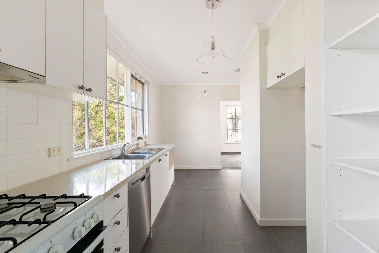 Real Estate and Property in 8/7 Ferncroft Avenue , Malvern East, VIC