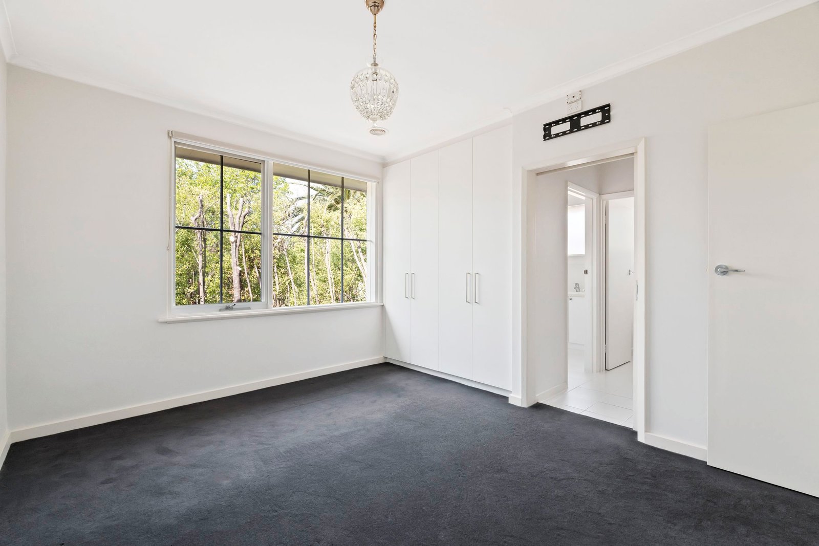 Real Estate and Property in 8/7 Ferncroft Avenue , Malvern East, VIC